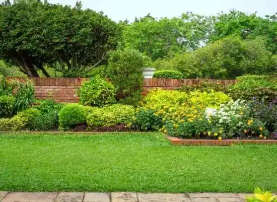 landscaping services Holmesville